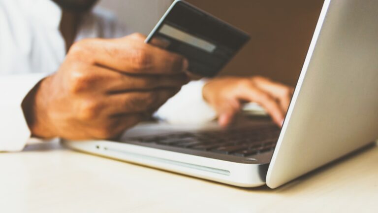 Revolutionizing Banking with FintechZoom