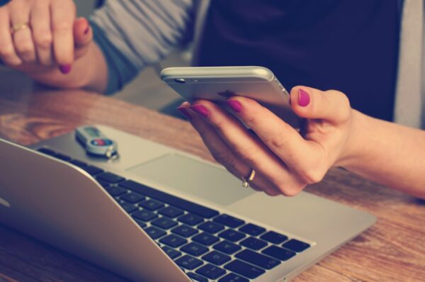 The Impact of Apple and Google on Mobile Browser Innovation